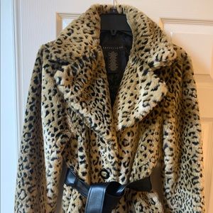 ❗️SALE❗️APOSTROPHE Faux Fur Cheetah Coat